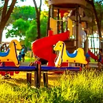 Resort Marea Golem (Tirana)