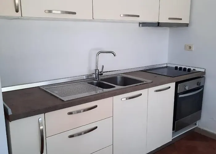 Resort Marea Golem (Tirana)