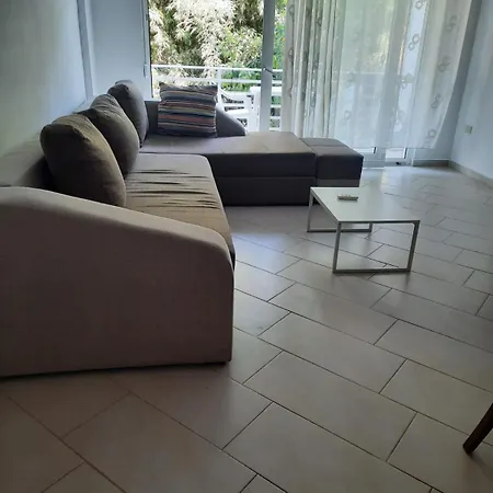 Marea Golem (Tirana)